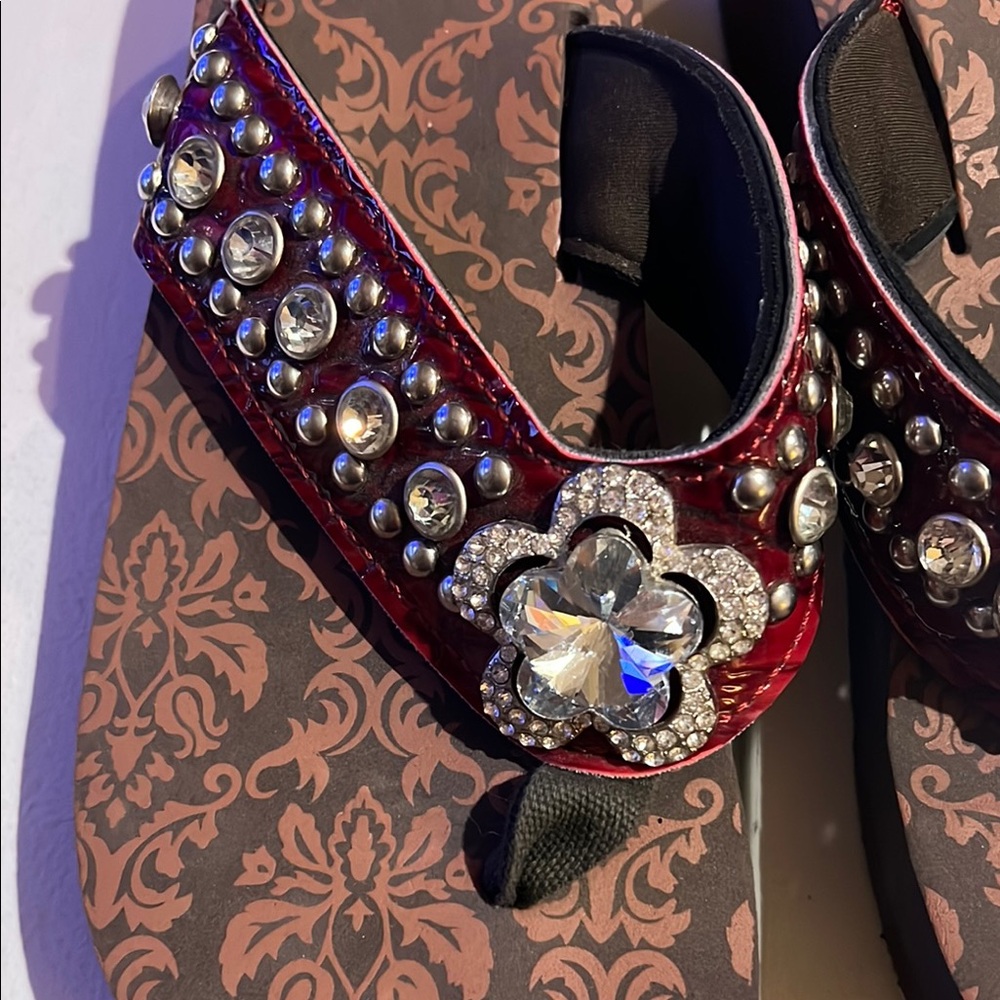 Rustic Cultures studded and embellished Red and Brown flip-flop Sandals 10 - Picture 3 of 12
